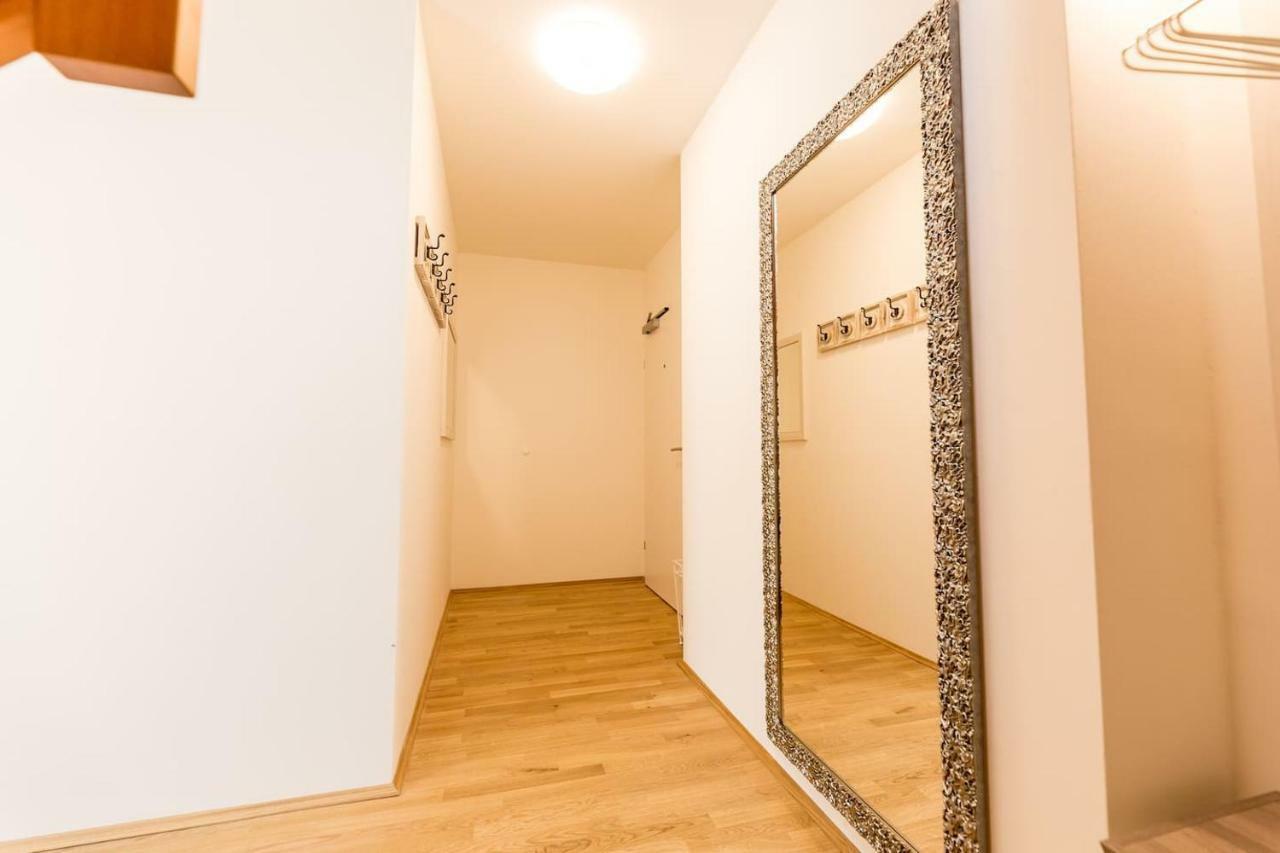 Grosse Dachgeschosswohnung Im Herzen Von Graz Extérieur photo